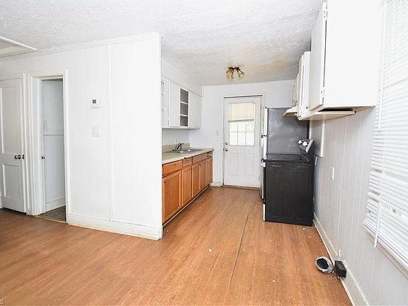 4th image of 2607 Textile Dr