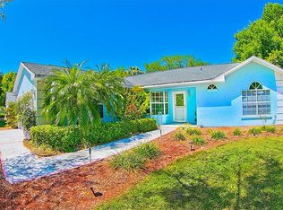 2733 Gables Dr, Eustis, FL 32726