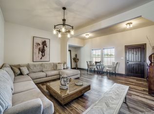 160 County Road 6860, Natalia, TX 78059