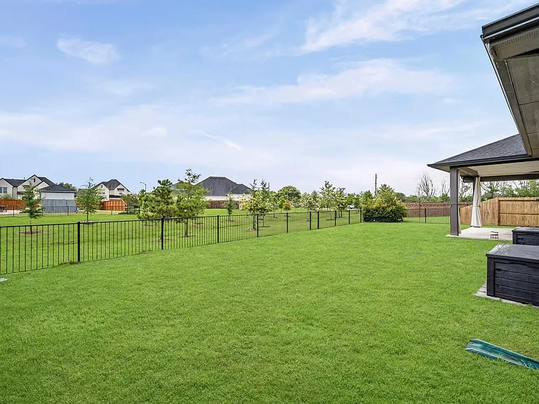 7306 Pecan Brook Ln — Photo 45