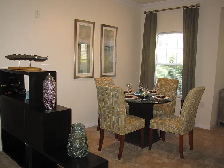 Tuscan Heights — Photo 10