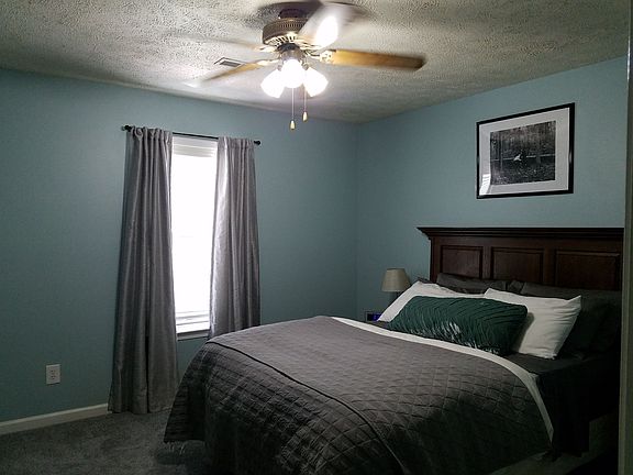 2nd image of 2076 Horncastle Dr