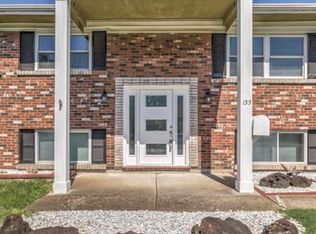 135 Brower Dr, Florissant, MO 63031