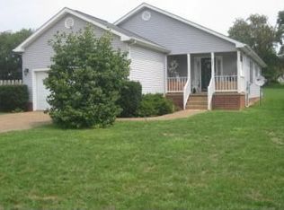 902 Country Club Rd, Harrisonburg, VA 22802