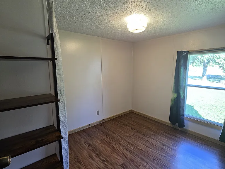 Red Plum Ln — Photo 21