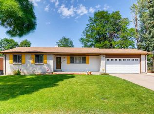 355 S Nile St, Aurora, CO 80012