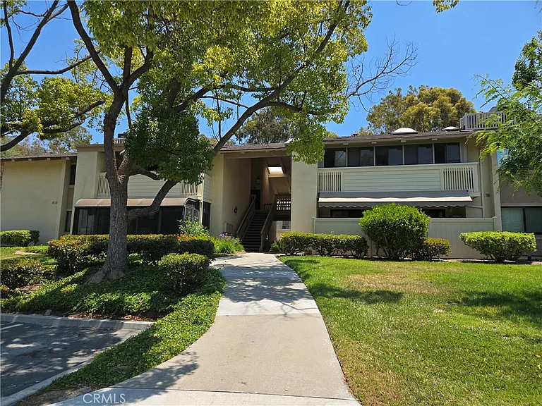 13504 La Jolla Cir — Photo 2