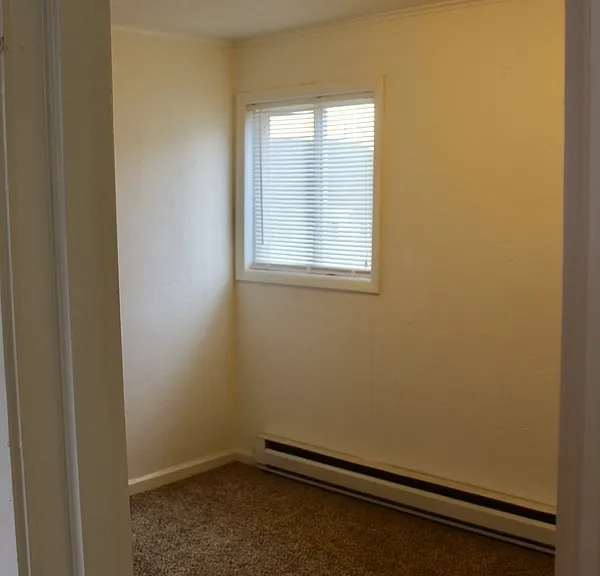20 Graham Ave #5 — Photo 8