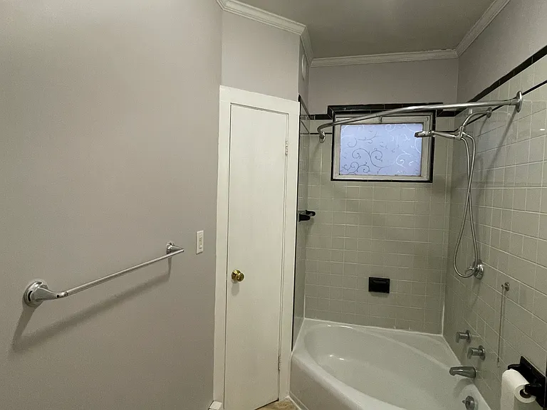 50 High St #1 — Photo 3