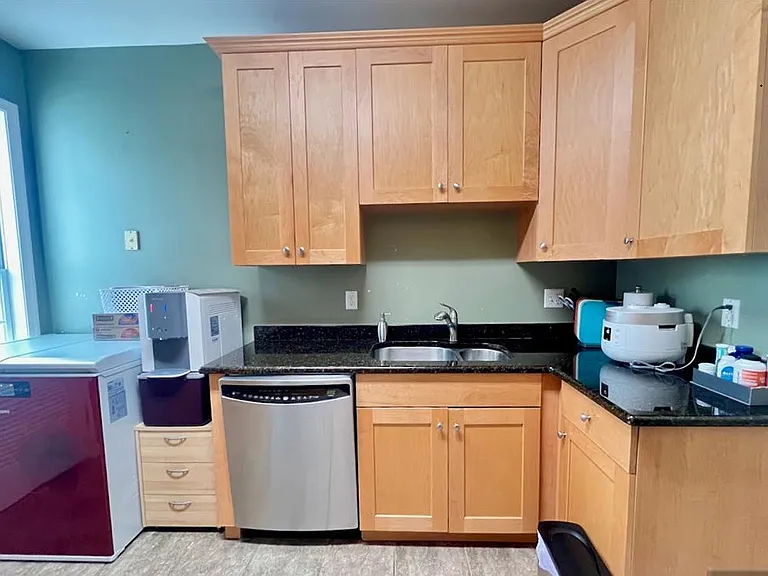 200 Dey St #283 — Photo 6