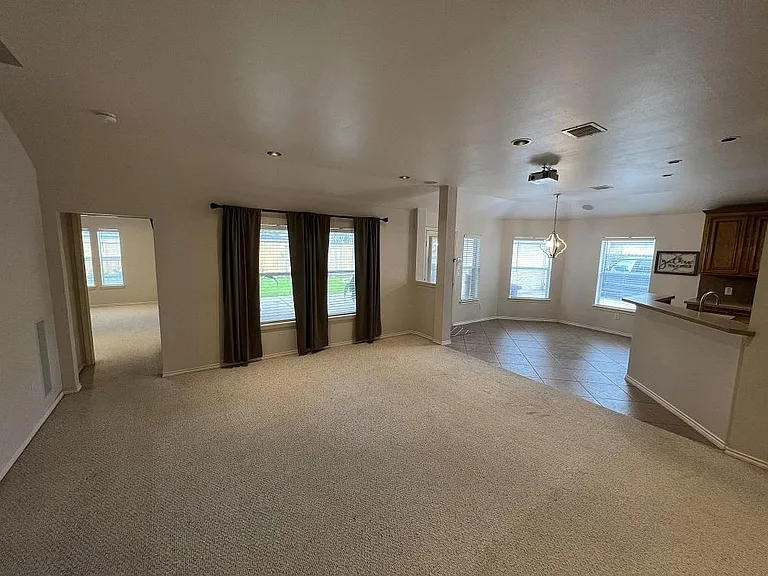 3706 Worthington Lake Dr — Photo 6