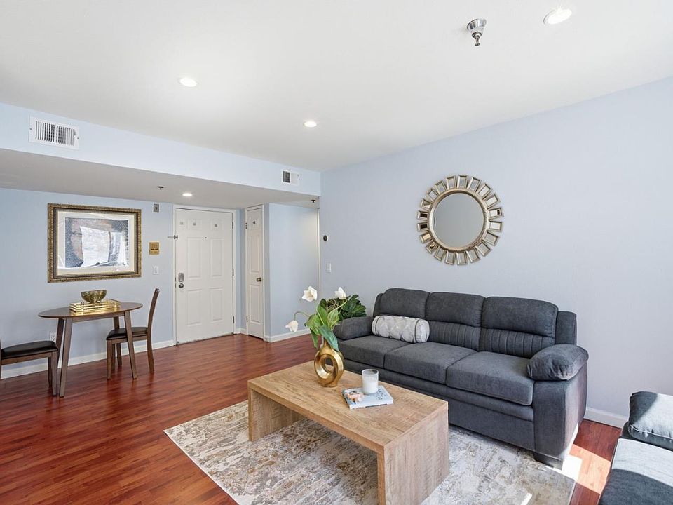 1st image of 711 S Bayshore Blvd APT 6