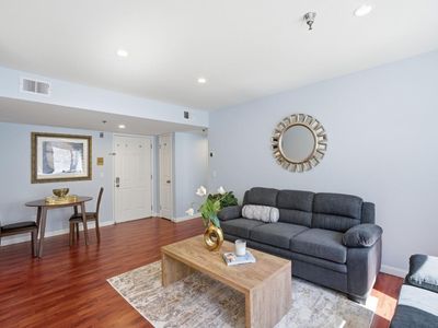 711 S Bayshore Blvd APT 6, San Mateo, CA, 94401