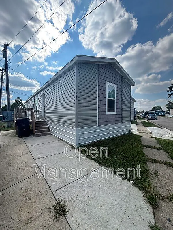2 bed, 2.0 bath, 960 sqft, $1,079 — Photo 1