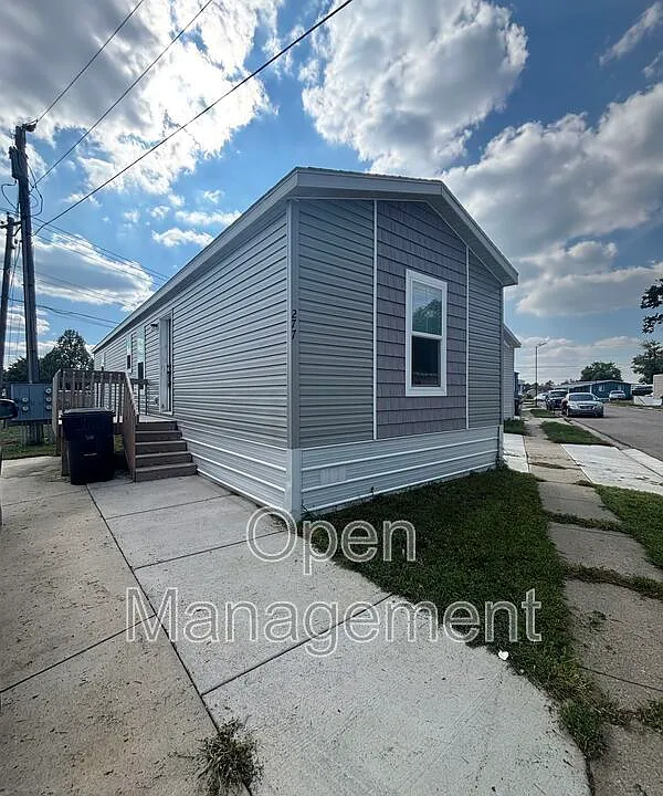 700 S 12th St #277