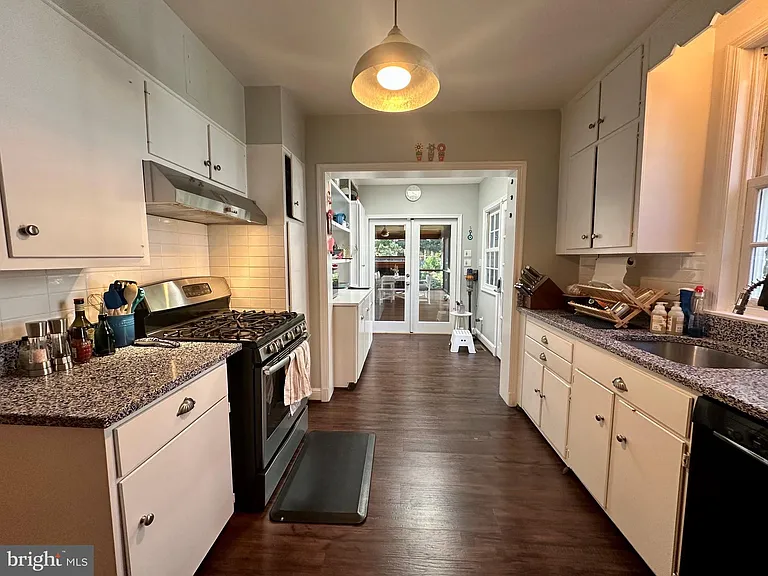 4113 Oliver St — Photo 5