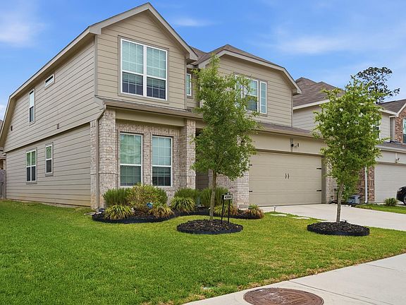 3rd image of 4308 Rosemary Ln