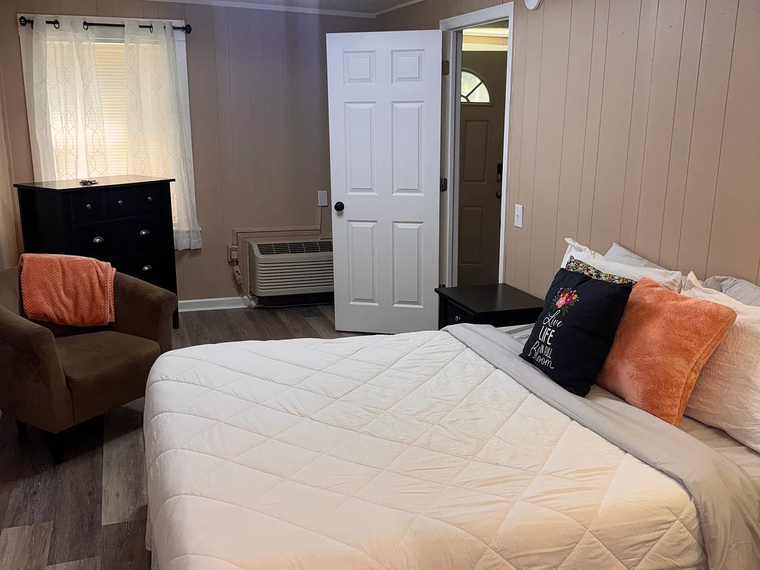 1 bed, 600 sqft, $1,160 — Photo 2
