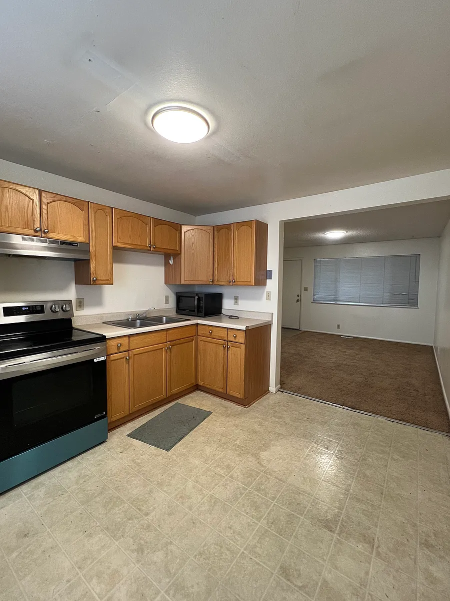 Building Photo - 140 E 300 S #302