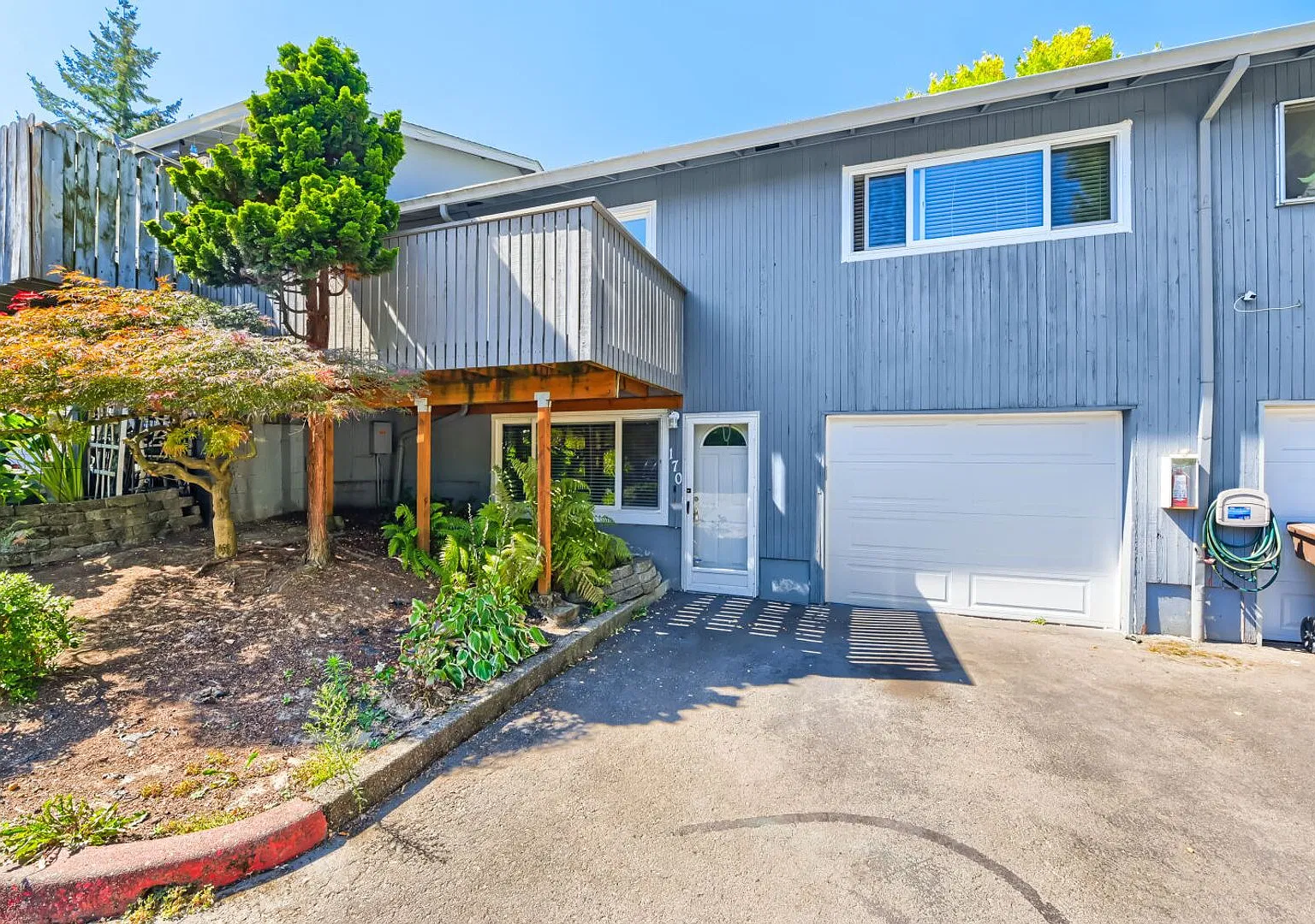 $2,150 - Conveniently located Casa Del Cedro Town Home with 3 bedrooms and 3 bathrooms — Photo 1