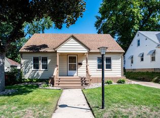 1007 Chestnut St, Pekin, IL 61554