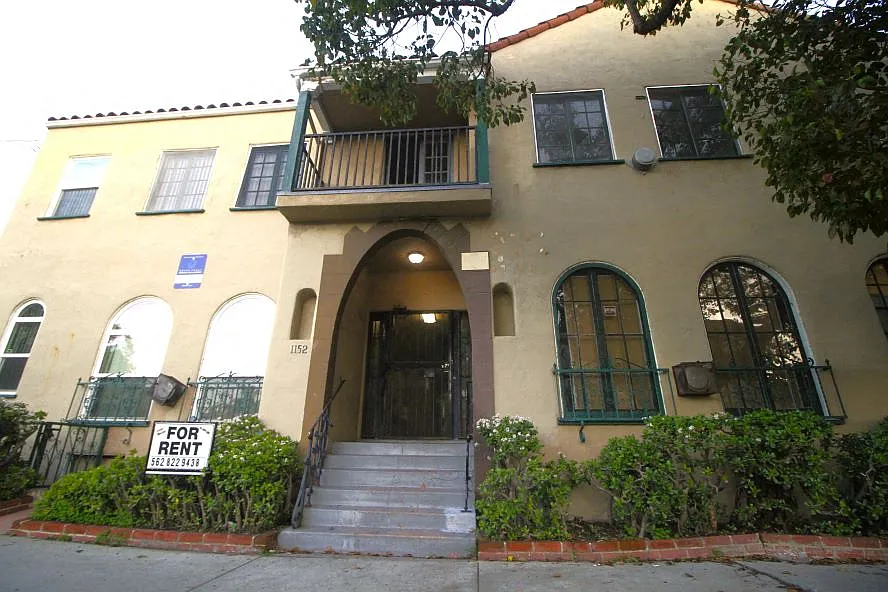 1152 Broad Ave.