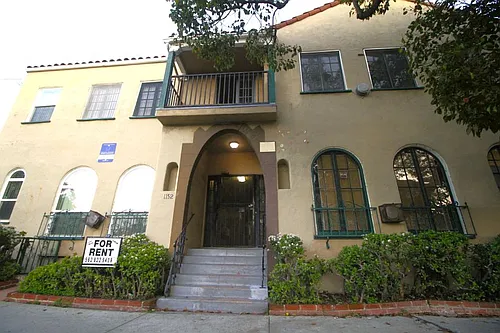 1152 Broad Ave. Photo 1