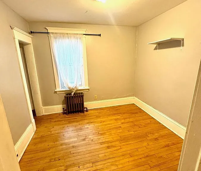 2630 Grand St NE #1 — Photo 9