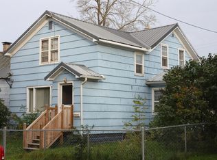 923 Brown St, Sault Sainte Marie, MI 49783