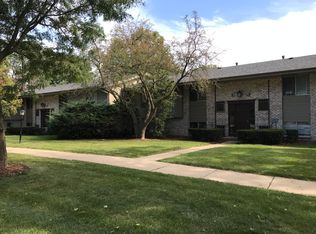 1321 Prairie St APT C2, Saint Charles, IL 60174