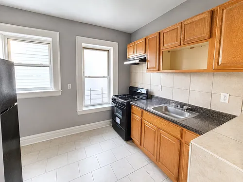 220 Roseville Ave Photo 1
