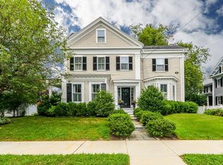 31 Chestnut St, Dedham, MA 02026