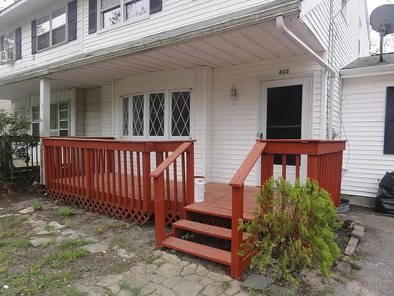 Front deck