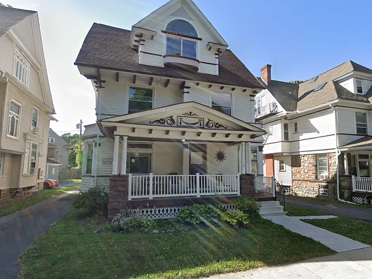 41 Cornell St — Photo 1