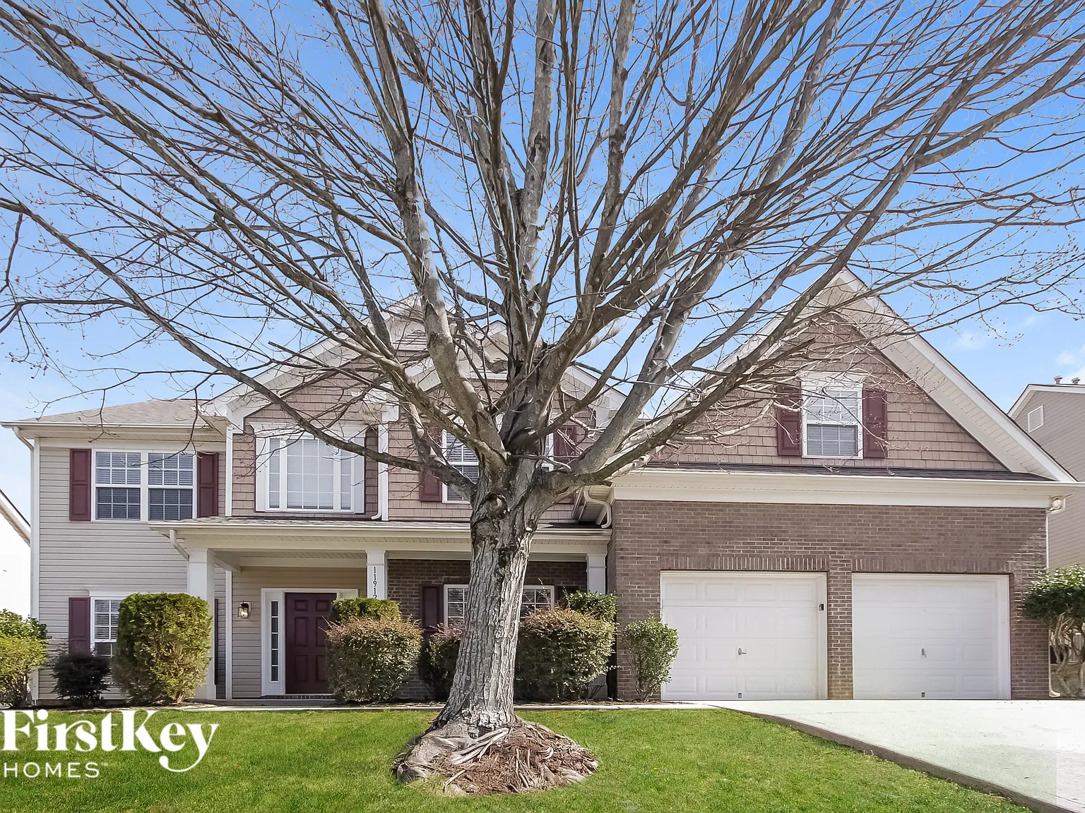 4 bed, 3.5 bath, 3696 sqft, $3,520 — Photo 2