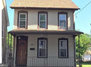 887 Queen St, Pottstown, PA 19464