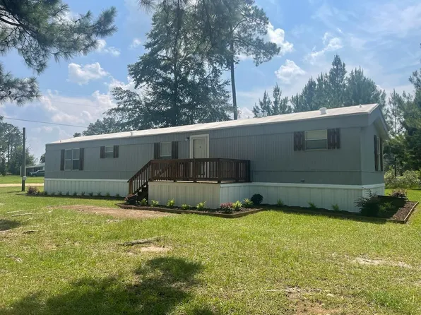 1015 Beechwood Dr, Jesup, GA 31545