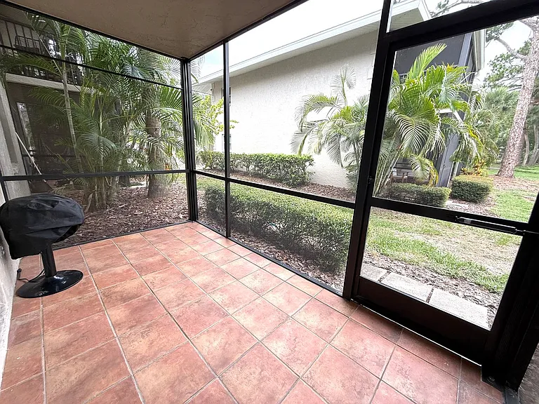 966 La Costa Cir #5 — Photo 20