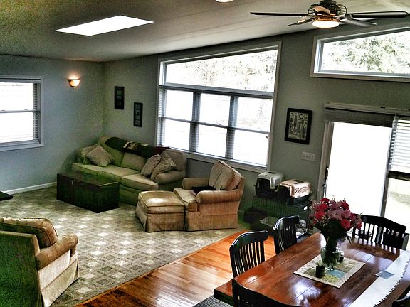 5th image of 707 Sycamore Dr