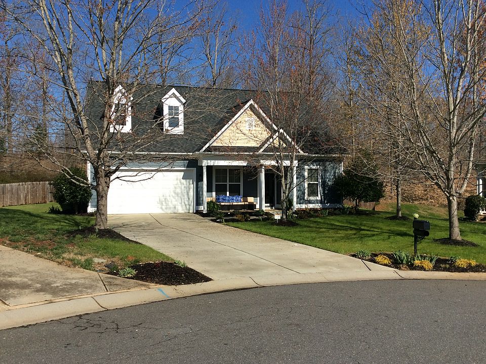 1st image of 515 Walden Park Dr