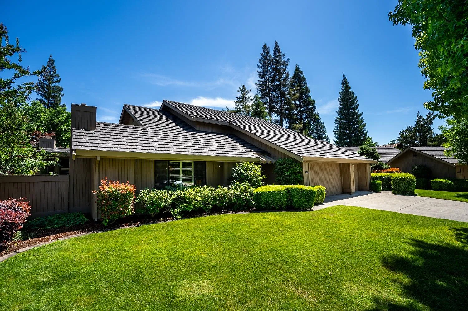 11480 Round House Ct photo 1