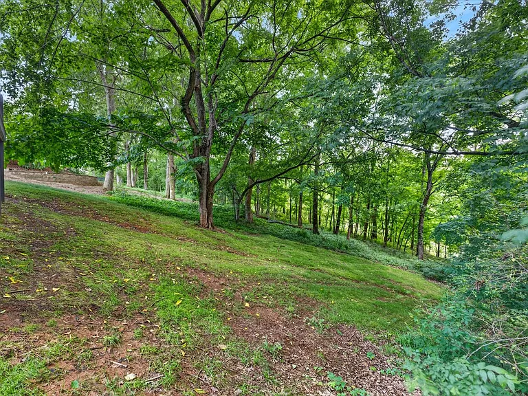 2200 Springlot Rd — Photo 38