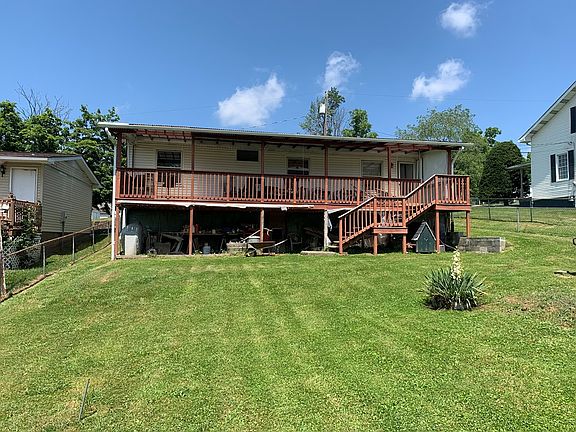 3rd image of 202 Bostick Ave