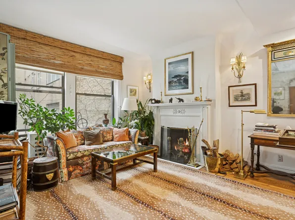 2 East 75th Street image 1 of 7