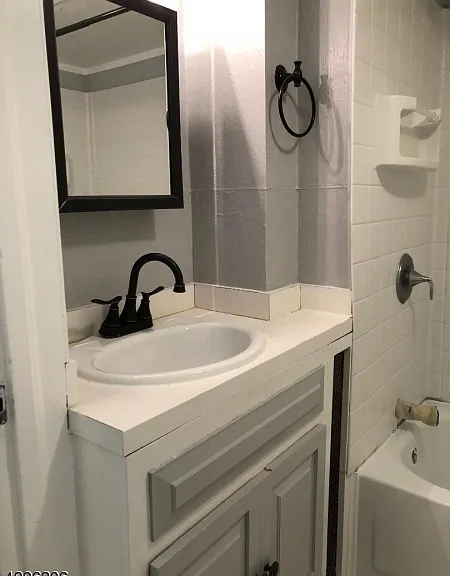 347 Willow Ave #2 — Photo 7