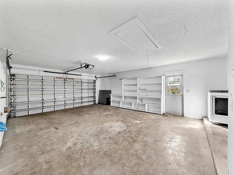 10251 NW 39th Ct — Photo 59