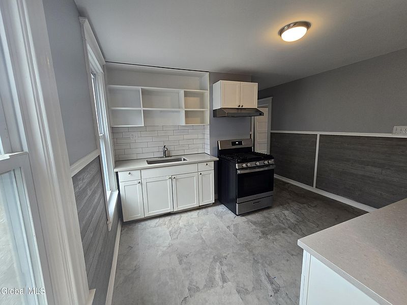 5th image of 1708 Avenue A