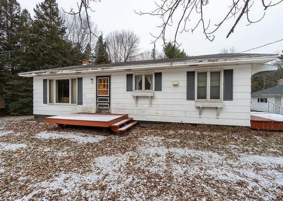 1st image of 144870 LINCOLN DRIVE