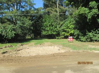 2753 Dean Lake Ave NE, Grand Rapids, MI 49505