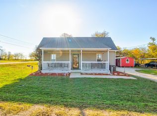 701 Coke Rd, Godley, TX 76044